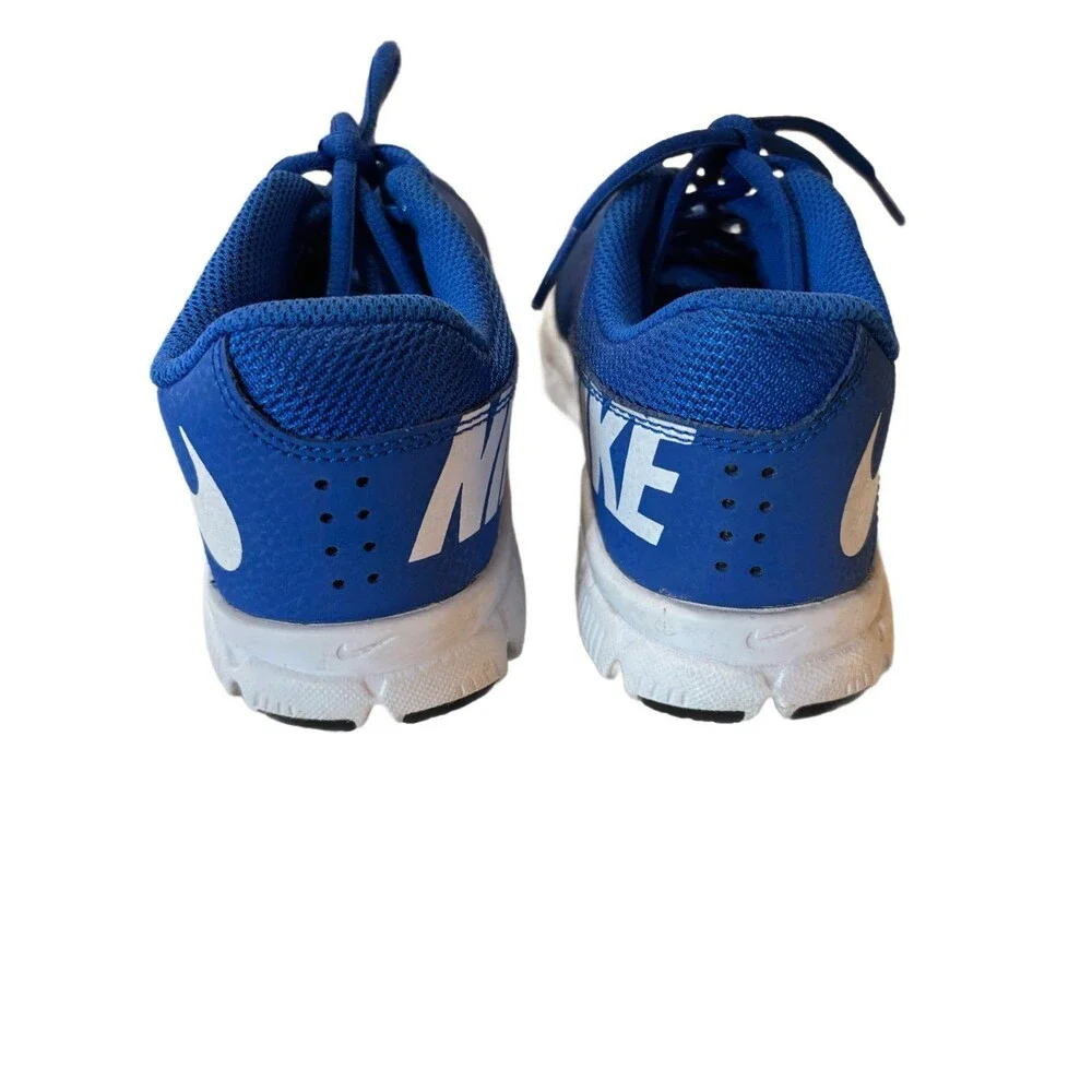 Youth Nike Sneakers, Size 4